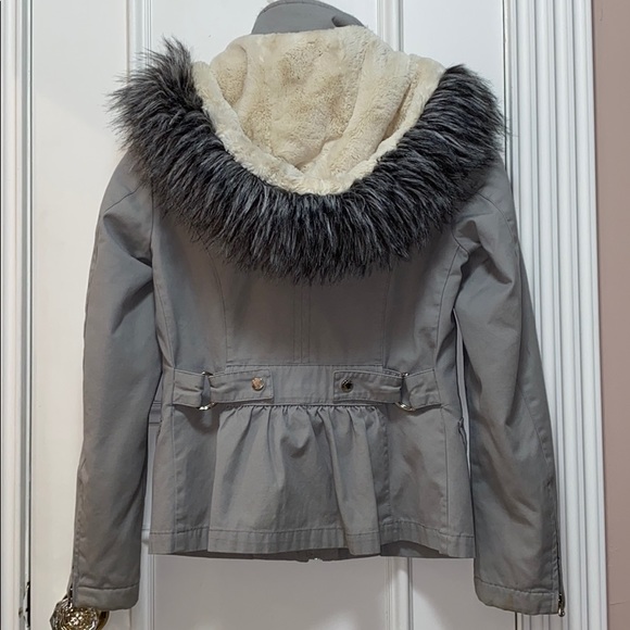 Guess jacket - Picture 2 of 4